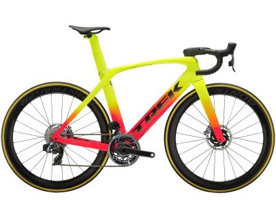 Trek Madone SLR 9 eTap Radioactive Coral to Yellow Fade 2022 - 28