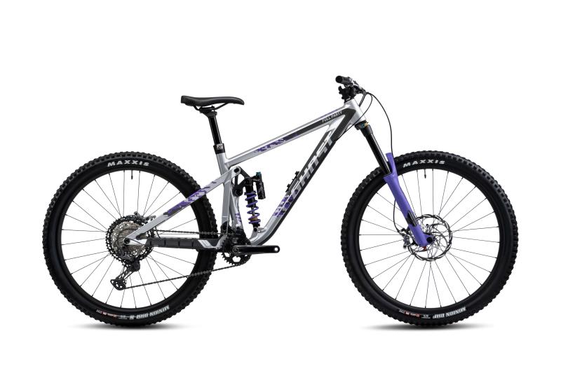 GHOST Riot AM Full Party silver/purple - glossy 2022 - 27,5