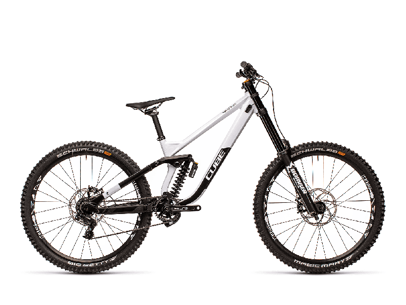 Cube TWO15 Race flashwhite´n´black 2022 - 27,5