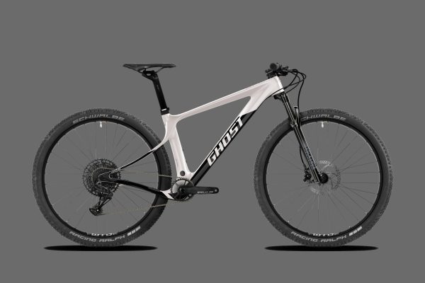 ghost-lector-sf-light-grey-black-glossy-matt-2023-29-29-diamant-0b99ec71.jpg GHOST Lector SF light grey/black - glossy/matt 2023 - 29"/29" Diamant -