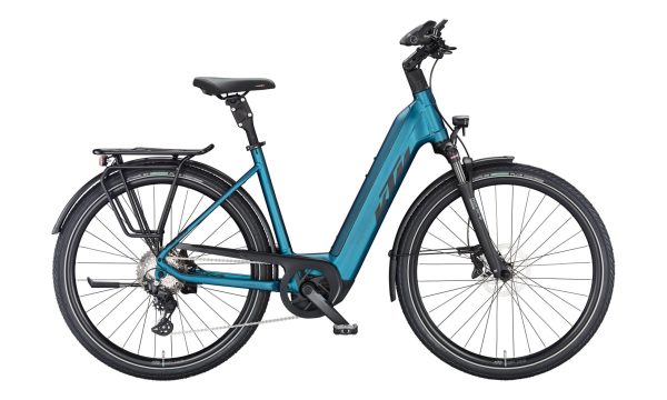 ktm-macina-style-730-vital-blue-matt-black-silver-2024-28-750-wh-wave-d1c7fbc6.jpg KTM MACINA STYLE 730 vital blue matt (black+silver) 2024 - 28" 750 Wh Wave -