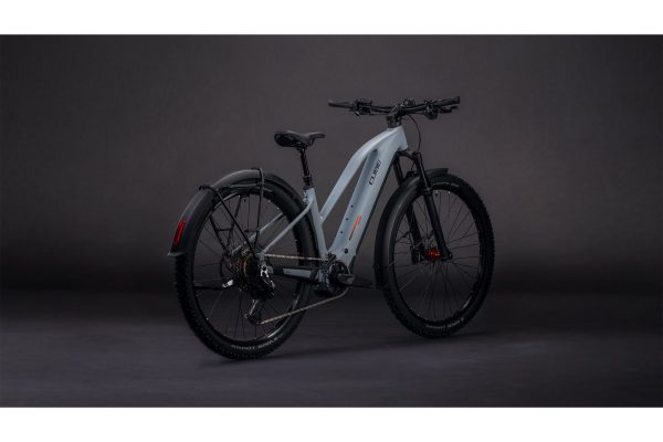 Cube Reaction Hybrid Race 800 FE - 800 Wh - Trapez - 2026