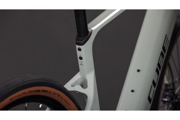 Cube Nuroad Hybrid C:62 Race 400X - 400 Wh - 28 Zoll - Diamant - 2026 - reedbeige´n´black