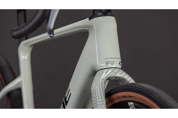 Cube Nuroad Hybrid C:62 Race 400X - 400 Wh - 28 Zoll - Diamant - 2026 - reedbeige´n´black