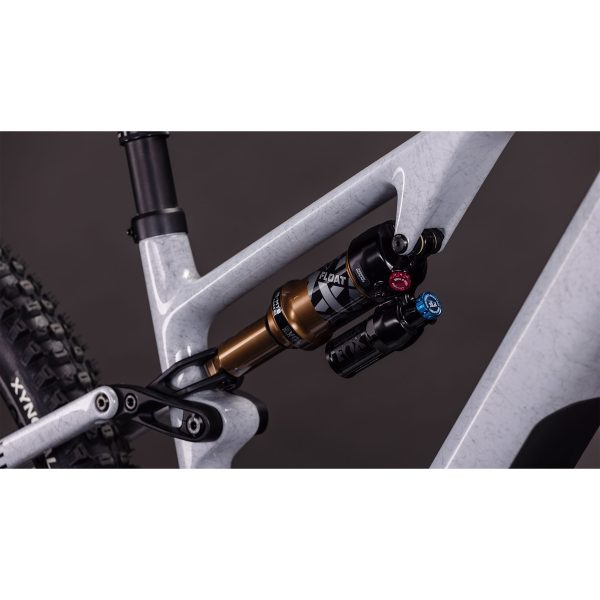 Cube AMS Hybrid ONE44 C68X SUPER TM 400X – foggrey fibre – 400Wh – Diamant, Detail5 Cube AMS Hybrid ONE44 C:68X SUPER TM 400X - foggrey / fibre - 400Wh - Diamant